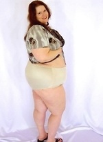 free bbw pics Large woman in panties